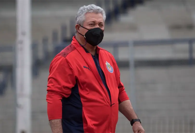 Pel&aacute;ez no entiende por qu&eacute; Vucetich dijo que era un desventaja jugar con mexicanos