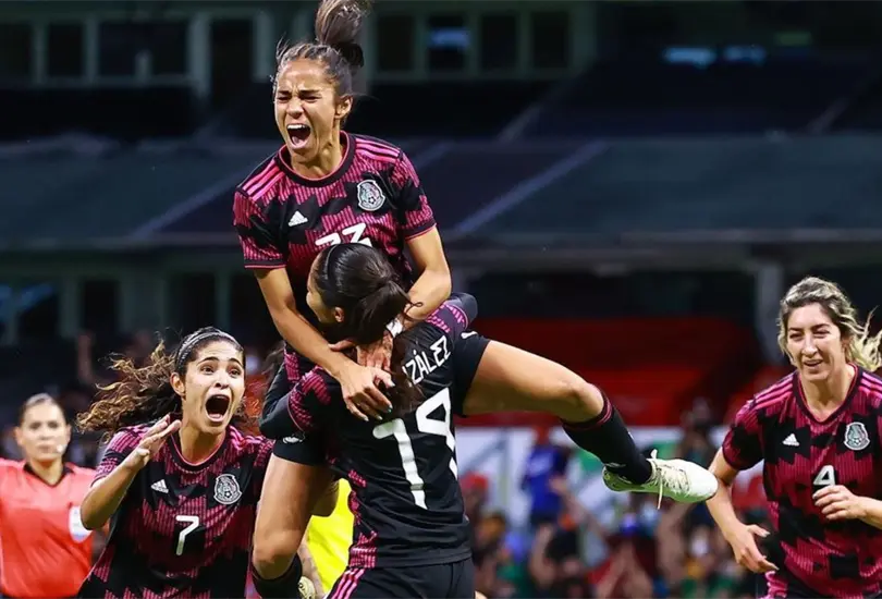 La Selección Femenil brilla en el Azteca y derrota a Colombia La Selección Femenil brilla en el Azteca y derrota a Colombia