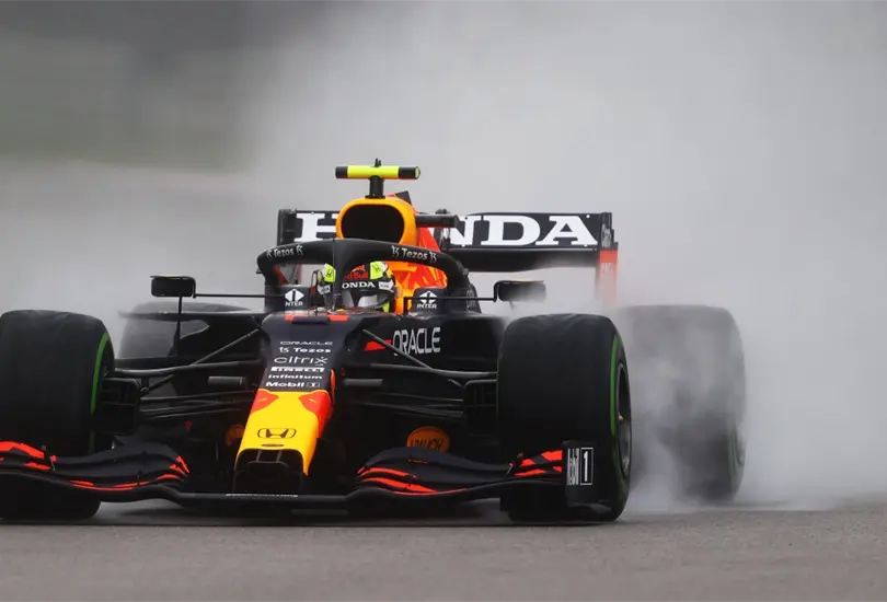 Checo Pérez iniciará noveno en el GP de Rusia; Verstappen será último Checo Pérez iniciará noveno en el GP de Rusia; Verstappen será último