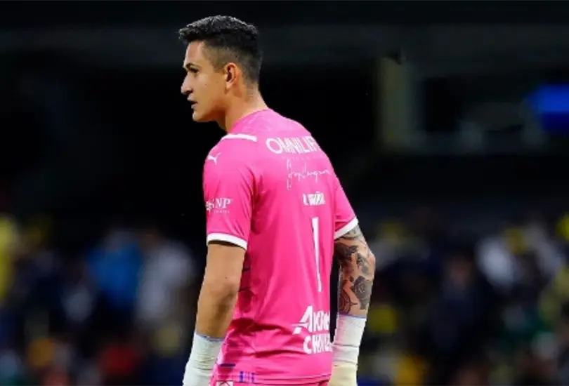 Las atajadas de Ra&uacute;l Gudi&ntilde;o evitan la derrota de Chivas ante Am&eacute;rica