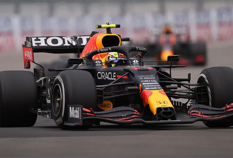 Checo debió haber estado en el podio, Horner lamenta el resultado del GP de Rusia Checo debió haber estado en el podio, Horner lamenta el resultado del GP de Rusia