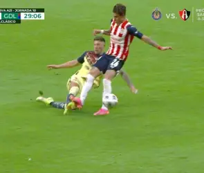 Arturo Brizio señala que Ramos debió expulsar a jugadores de Chivas en el Clásico 