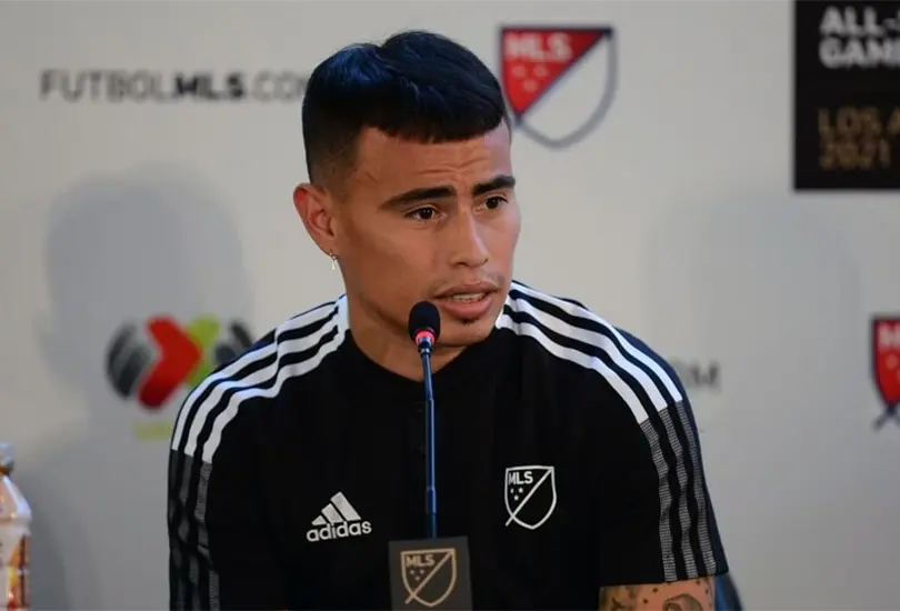 &iexcl;SORPRESA! Zelaray&aacute;n jugar&aacute; con selecci&oacute;n europea para ir a Qatar 2022