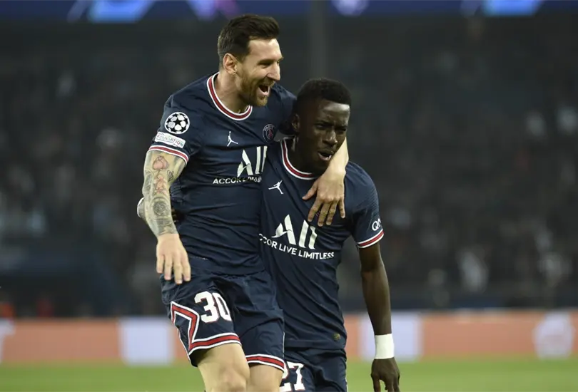 Messi, Mbapp&eacute; y Hakimi conectan; Gueye marca el primero ante el City