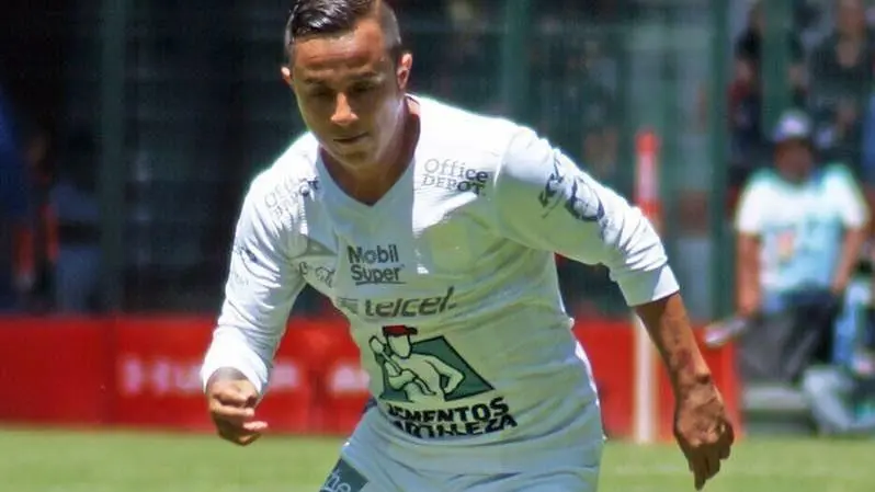 Futbolistas que han renunciado a su Selección Nacional Futbolistas que han renunciado a su Selección Nacional