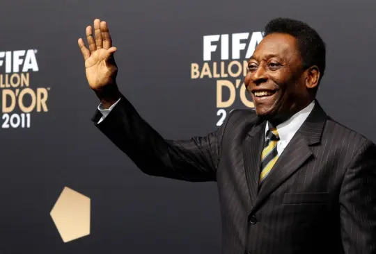 Pelé es operado de un tumor en el colon; lleva seis días hospitalizado