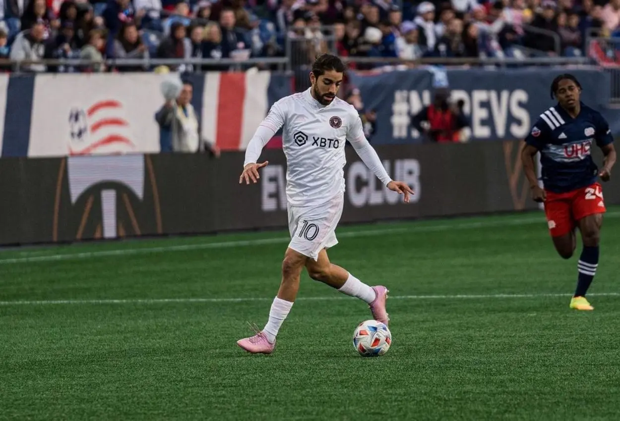 El futbolista mexicano militó dos años con el Inter Miami de la MLS. Foto: Instagram @rpizarrot