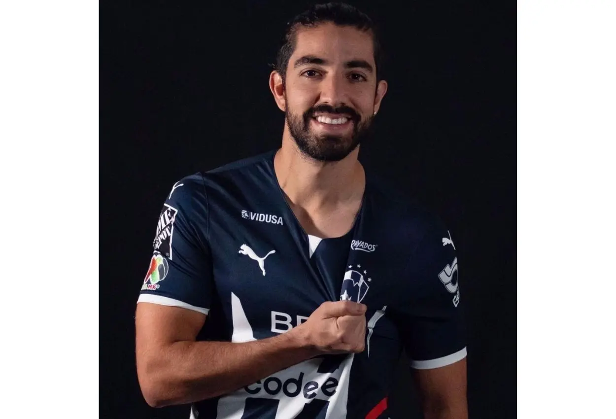 El mediocampista regresa a Rayados, equipo en el que ganó 2 títulos en su primera etapa. Foto: Instagram @rpizarrot