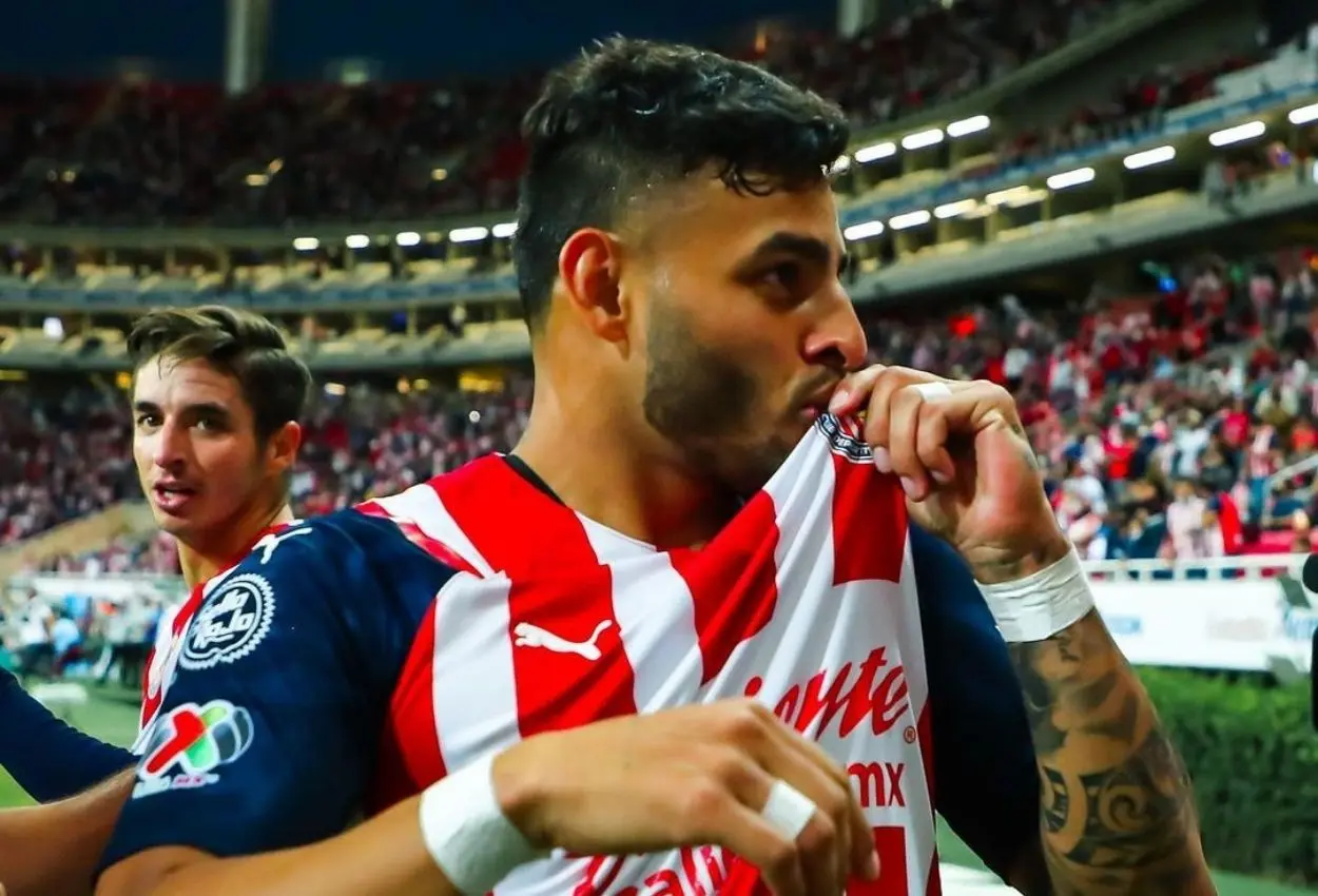Alexis Vega guio la goleada del Guadalajara sobre el Mazatlán FC. Foto: Instagram @Chivas.