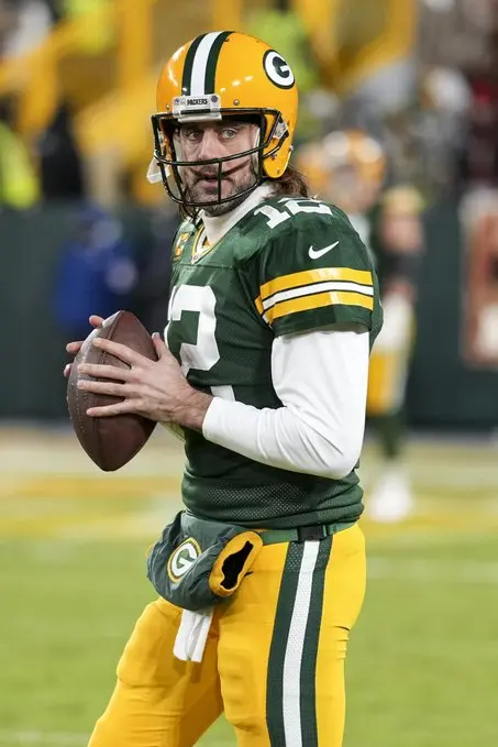 Aaron Rodgers sigue sin romper con su racha negativa ante San Francisco, ya que registra 4 derrotas ante los 49ers en playoffs. Foto: @Twitter NFL