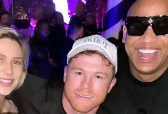 Saúl Canelo Álvarez recibe el Año Nuevo junto a Gente de Zona Saúl Canelo Álvarez recibe el Año Nuevo junto a Gente de Zona