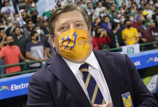 Nos faltaron revulsivos, dice Piojo Herrera sobre el empate ante Santos