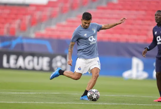 Tecatito Corona ya conoce el número que usará en el Sevilla