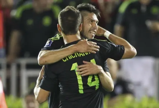 El emotivo mensaje con el que Chicharito despide a Oribe Peralta El emotivo mensaje con el que Chicharito despide a Oribe Peralta
