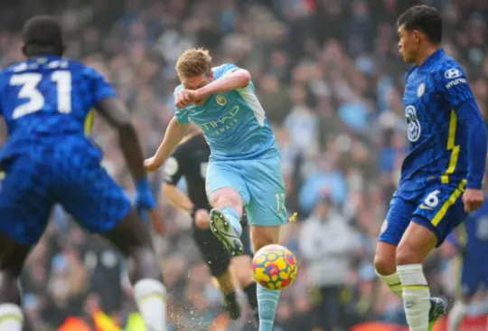Manchester City vence a Chelsea con golazo de De Bruyne Manchester City vence a Chelsea con golazo de De Bruyne