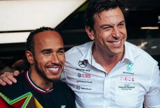 Hamilton calla para alejarse de Toto Wolff, opina Jacques Villeneuve 