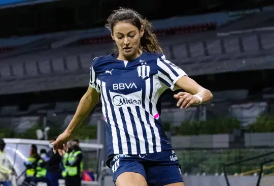 Christina Burkenroad, de Rayadas, carga contra Craig Harrington en redes