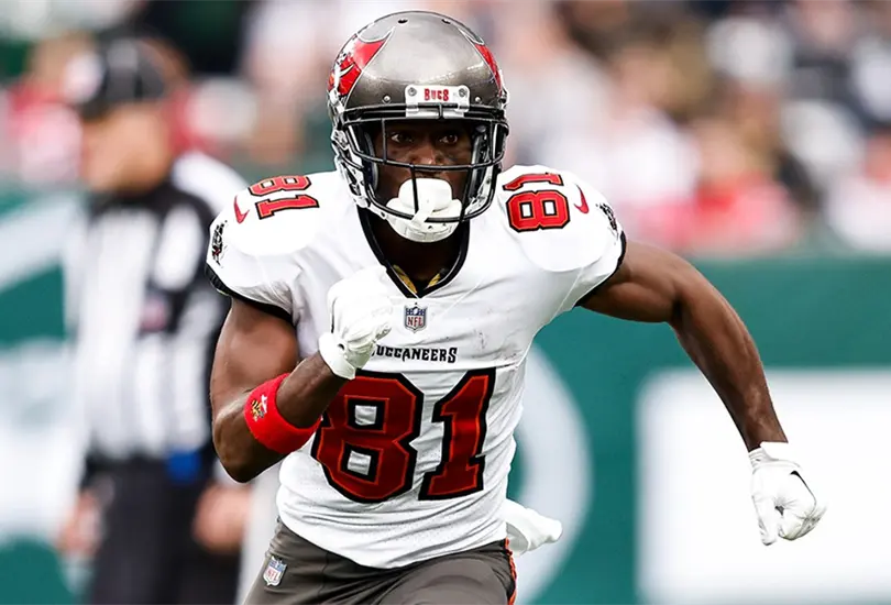 Buccaneers toma decisión definitiva sobre Antonio Brown tras incidente vs Jets Buccaneers toma decisión definitiva sobre Antonio Brown tras incidente vs Jets