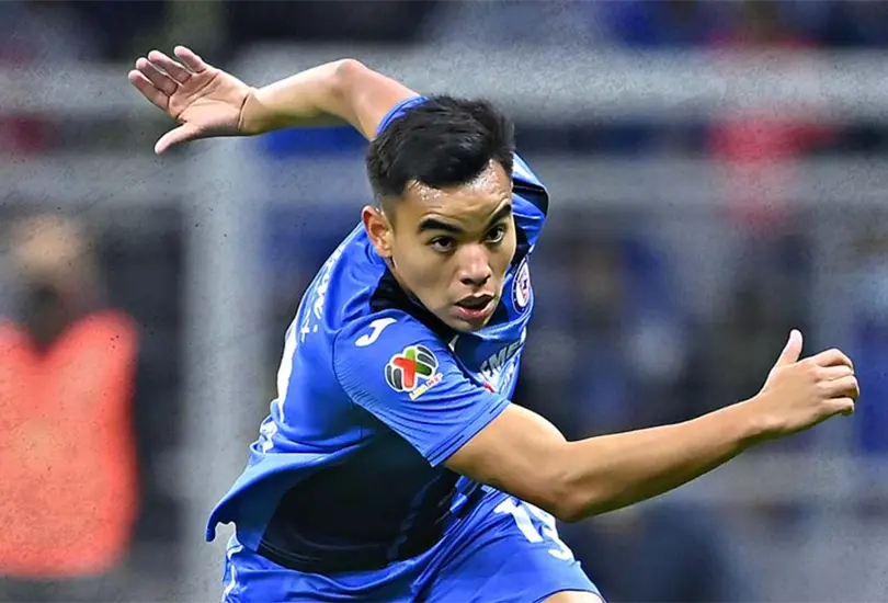 Charly Rodr&iacute;guez marca gol en su debut con Cruz Azul
