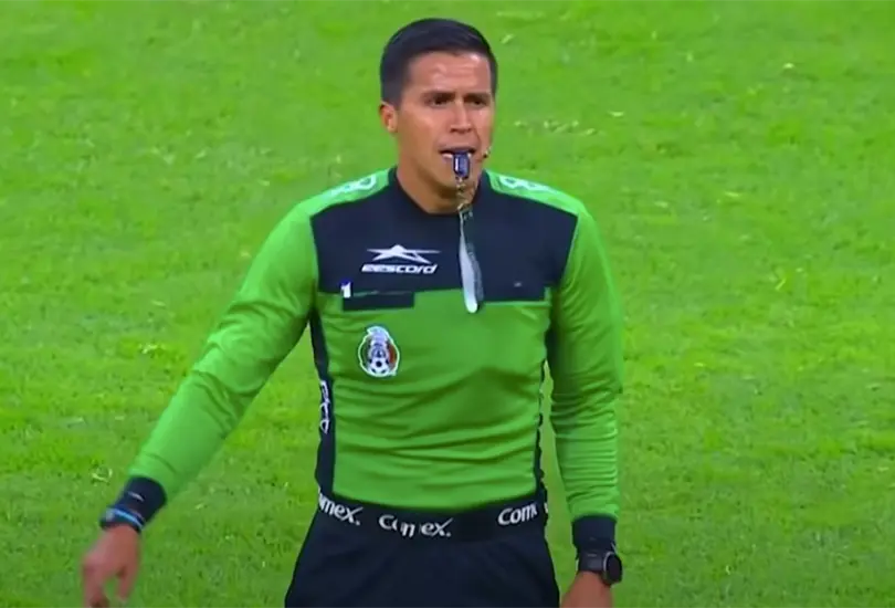 Captan a Daniel Quintero pidiendo respeto a futbolistas de Cruz Azul y Xolos
