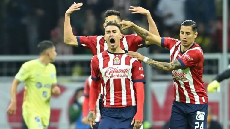Chivas desea alargar su racha de triunfos ante Cruz Azul. Foto: Archivo Referee.
