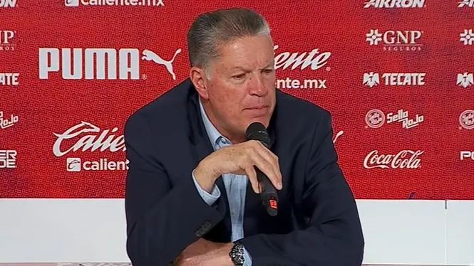 Ricardo Pel&aacute;ez confirm&oacute; su salida de Chivas.