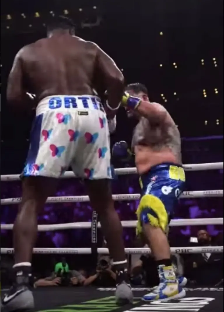 Andy Ruiz tuvo una última pelea ante el cubano. (Captura de pantalla)
