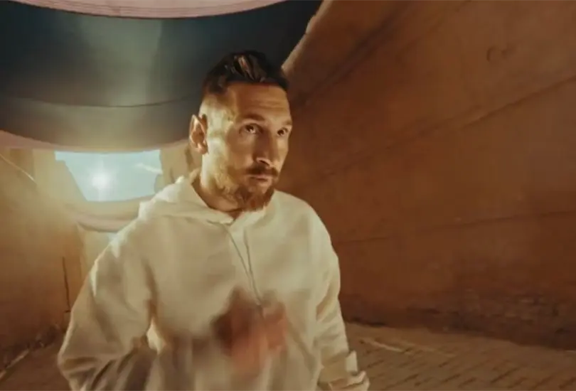Lionel Messi apareció en el comercial de Pepsi con diferentes figuras internacionales. Lionel Messi apareció en el comercial de Pepsi con diferentes figuras internacionales.