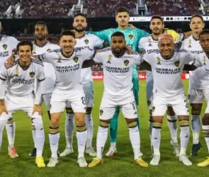 ´Chicharito´ y Galaxy derrotan al Nashville y avanzan en los playoffs de la MLS