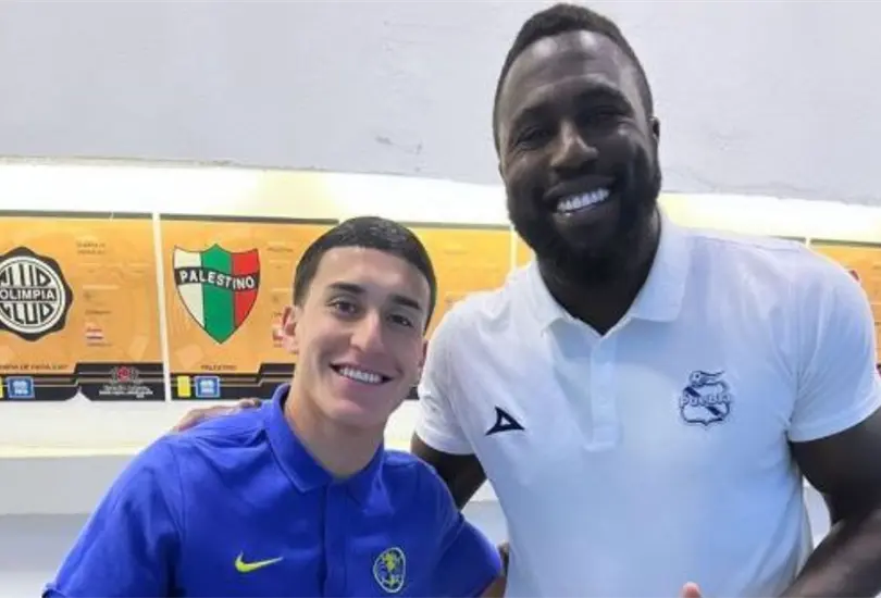 Jozy Altidore subi&oacute; una historia a INstagram donde intenta de convencer a Zendejas para que juegue para Estados Unidos.