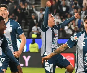 Aficionados reclaman a las Chivas por "deshacerse" de la ´Chofis´ tras título de Pachuca