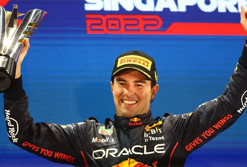 Checo P&eacute;rez dijo que su triunfo en el GP de Singapur fue la mejor de su carrera