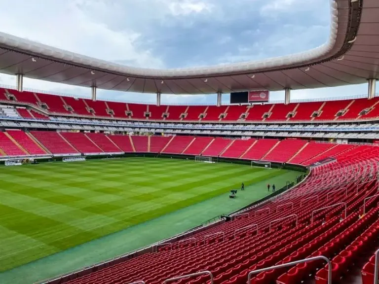 El Estadio Akron tiende a ser embargado por las autoridades. Foto: Twitter @EstadioAKRON