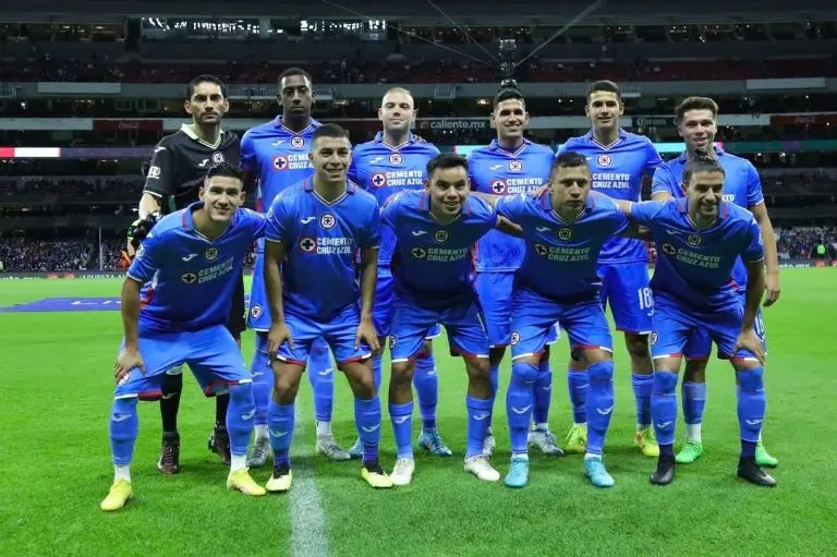 El primer equipo de Cruz Azul quedó eliminado del torneo a manos de Monterrey. Foto: Instagram @CruzAzul
