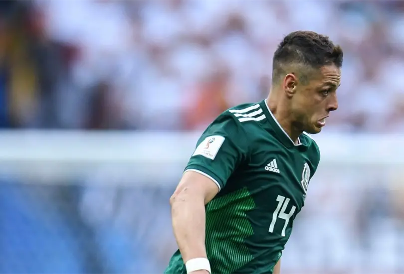 Chicharito Hern&aacute;ndez se defendi&oacute; de las cr&iacute;ticas por su ausencia en la Selecci&oacute;n Mexicana