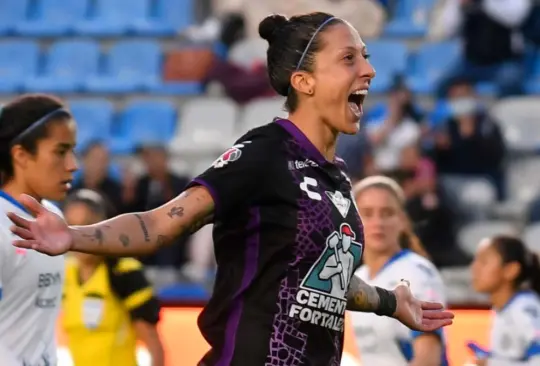 Jenni Hermoso anotó el gol de la victoria de Pachuca ante Rayadas en los cuartos de final de la Liga MX Femenil.