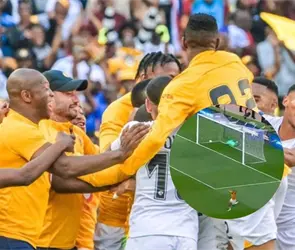 El GOLAZO desde media cancha de los Kaizer Chiefs en el Cl&aacute;sico de Sud&aacute;frica