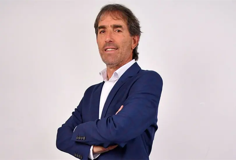 Guillermo Almada llegó a la Liga MX a revolucionar la competencia gracias a sus buenos resultados. Guillermo Almada llegó a la Liga MX a revolucionar la competencia gracias a sus buenos resultados.