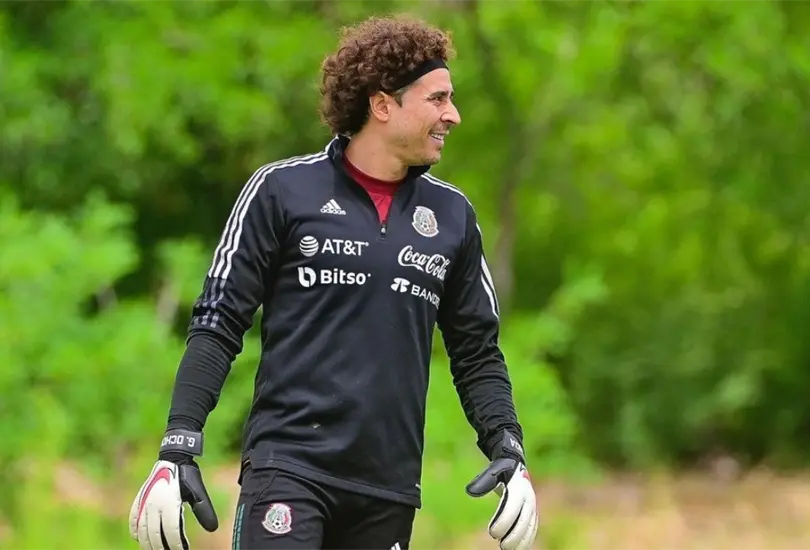 Un comentario sobre Memo Ochoa caus&oacute; controversia. 