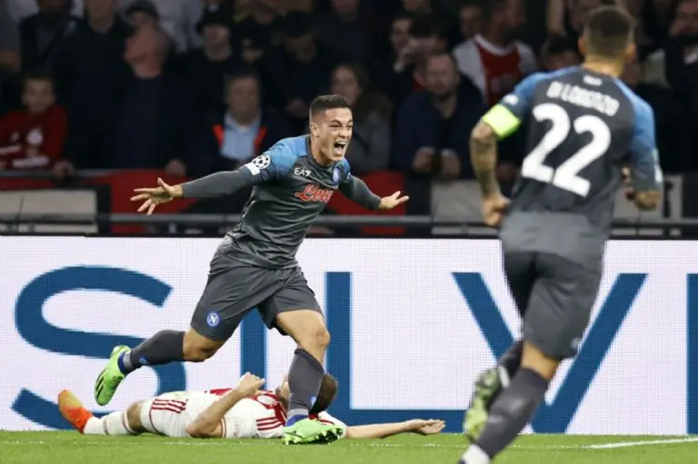 El Napoli en menos de 20 minutos le dio la vuelta al marcador. Foto: @championsleague