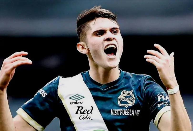 Israel Reyes suena para llegar al América, pero también para emigrar al futbol europeo. Israel Reyes suena para llegar al América, pero también para emigrar al futbol europeo.