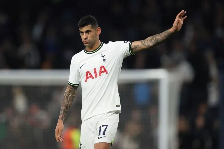 Romero en juego con Tottenham - @cutiromero2