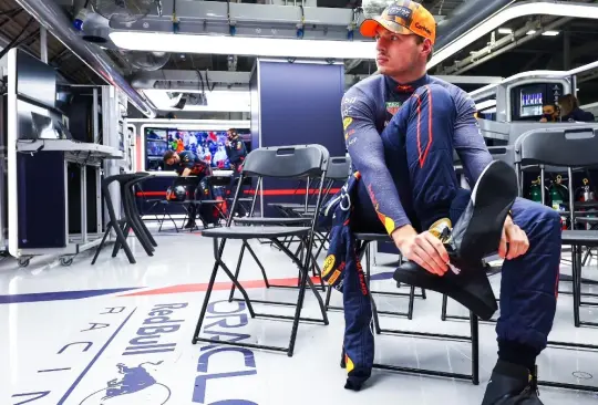 Max Verstappen dio la cara luego de su problema con Checo Pérez