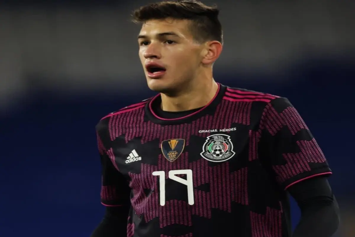 César Montes /25 años, Monterrey, esta es su primera convocatoria a un Mundial.