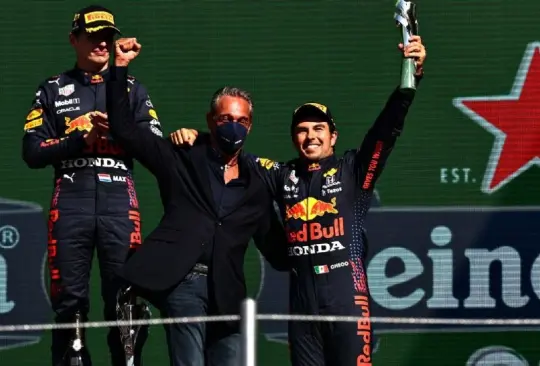 En la web circula una petición para que Carlos Slim compre Red Bull y salve a Sergio Pérez de las injusticias. En la web circula una petición para que Carlos Slim compre Red Bull y salve a Sergio Pérez de las injusticias.