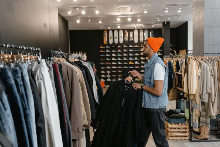 Las personas aprovecharán las ofertas que habrá en el Buen Fin 2022. Foto: Pexels.