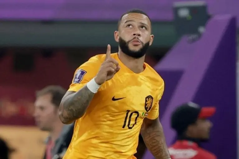 Memphis Depay reemplazó a Vincent Janssen en el Países Bajos vs Senegal - Twitter @OnsOranje