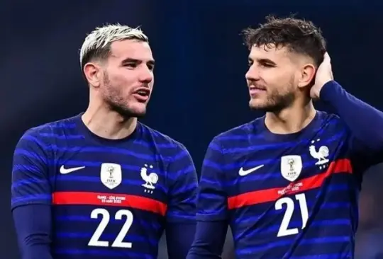 Los hermanos Hernández, Theo (#22) y Lucas (#21), hicieron historia en el triunfo de Francia sobre Australia en Qatar 2022