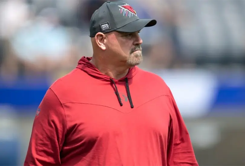 Un entrenador de los Arizona Cardinals fue despedido por supuestamente agredir a una mujer en la CDMX