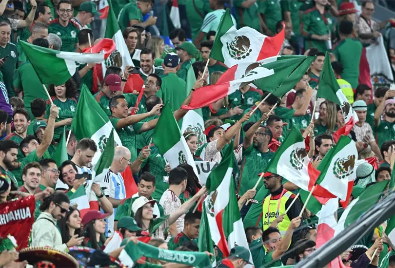 Cuatro mexicanos fueron detenidos en Qatar tras el debut ante Polonia. Cuatro mexicanos fueron detenidos en Qatar tras el debut ante Polonia.